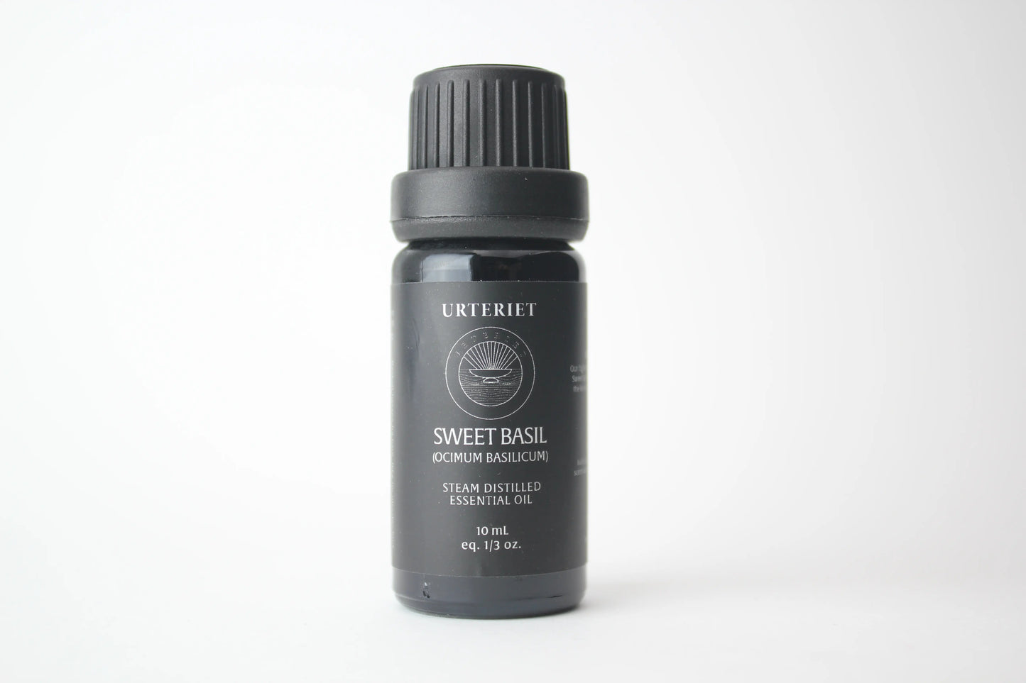 Sweet Basil (Ocimum Basilicum) essential oil 