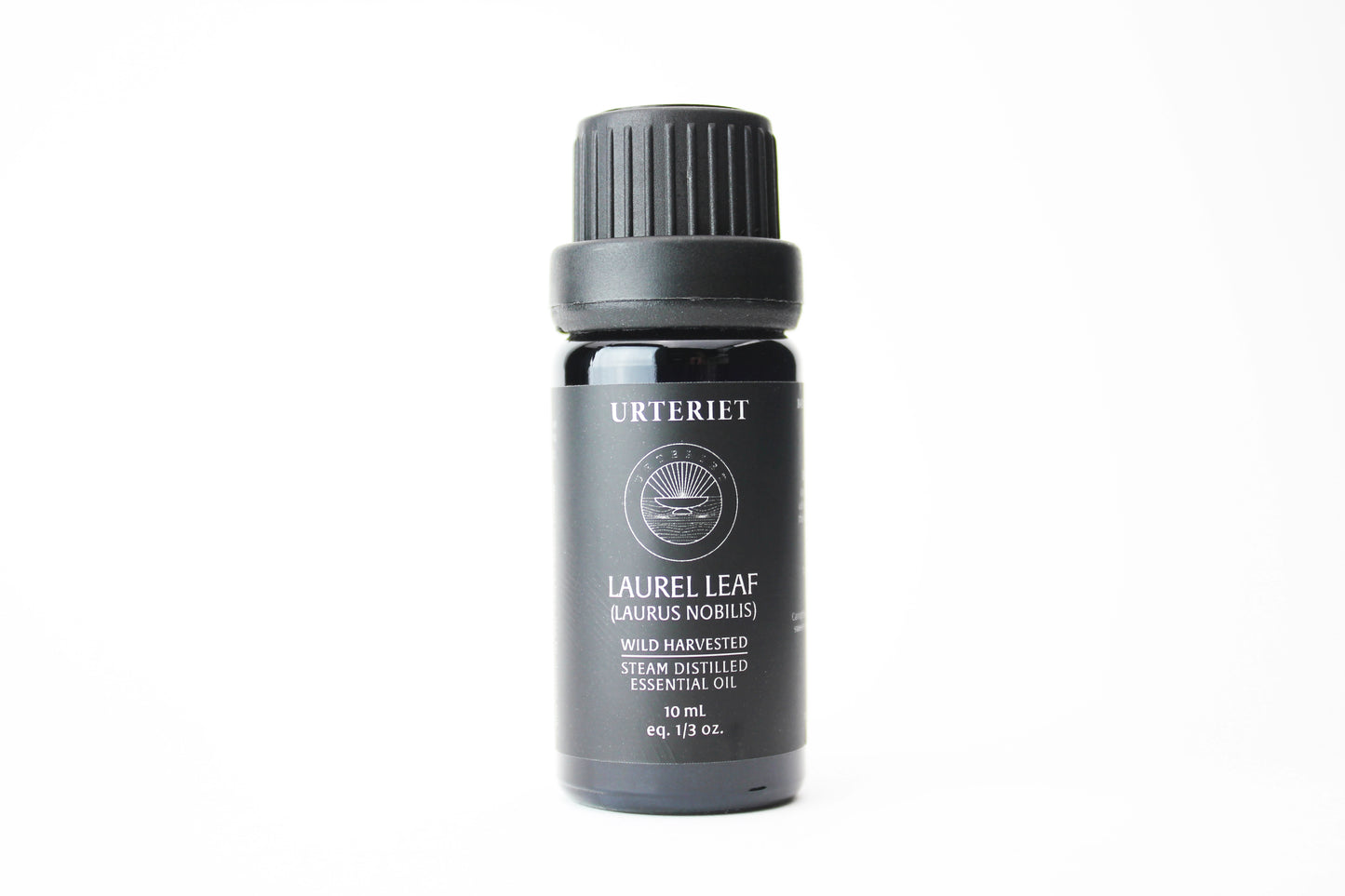 Laurel leaf (Laurus Nobilis) essential oil