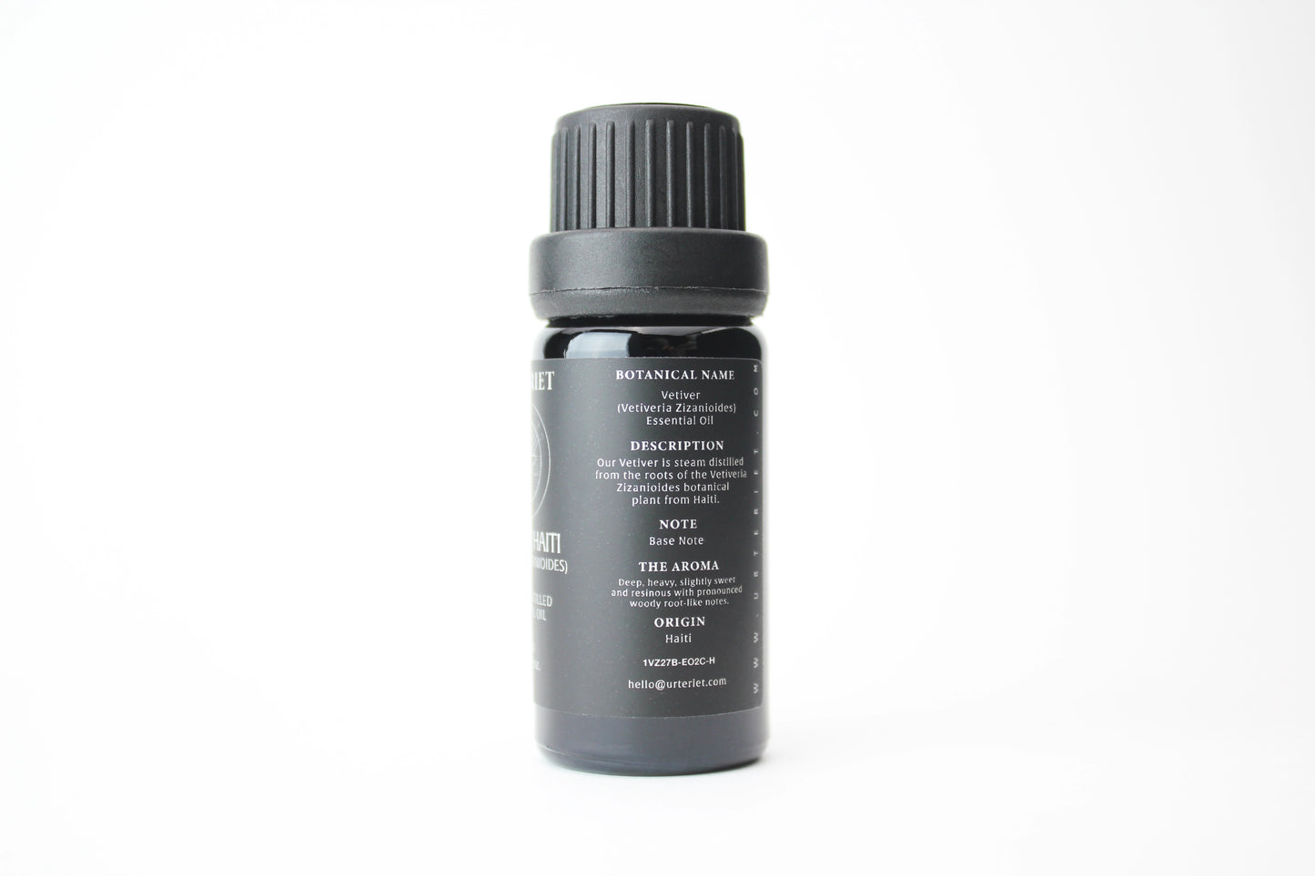 Haitian Vetiver (Vetiviria Zizanioides) essential oil 