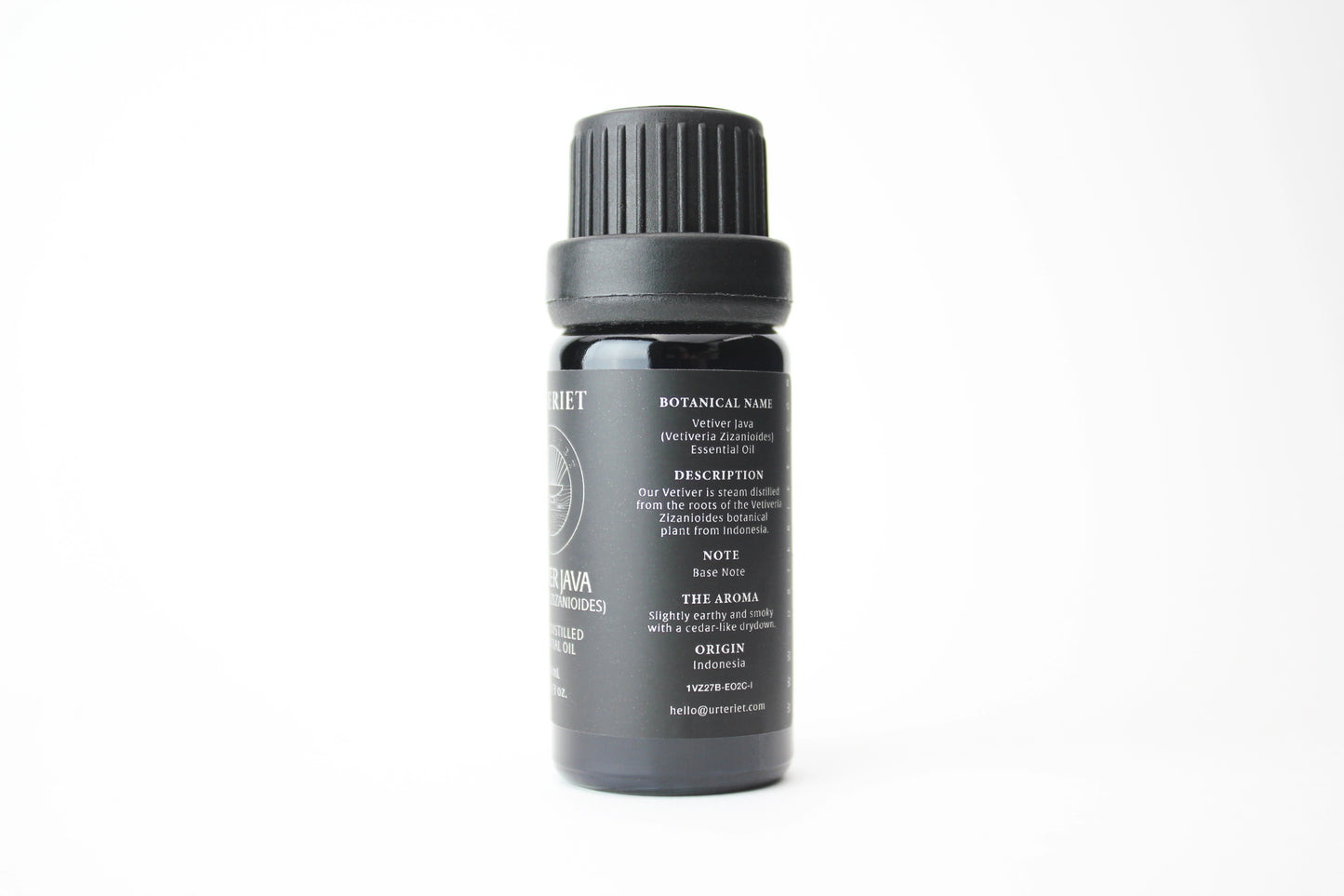 Indonesian Vetiver (Vetiver Zizanioides) organic essential oil 